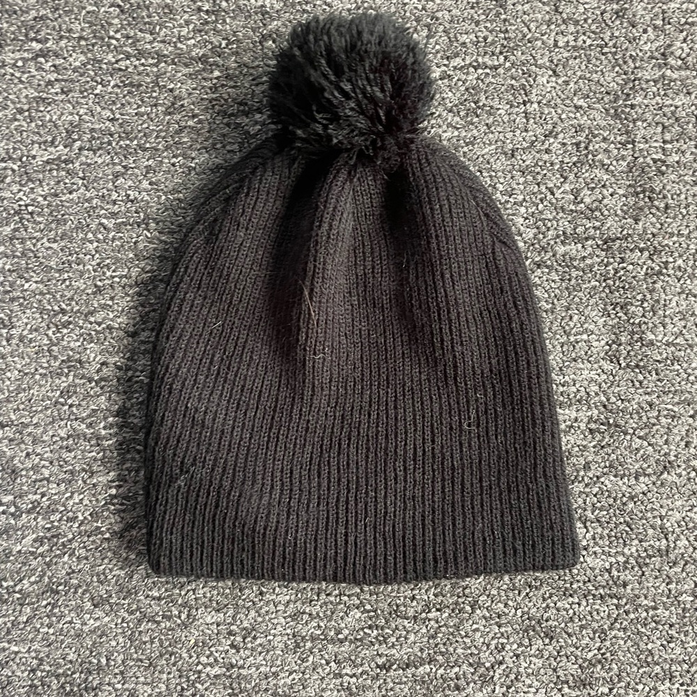 OTTO Black Ribbed Knit Hat